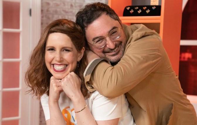 Jeremy Beiler with Vanessa Bayer on the set of 'I Love That For You'