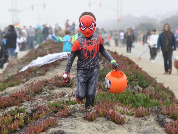 A young trick-or-treater made their way along the Great Highway at last year's "Great Hauntway" event. Photo: Boone Ashworth, Friends of Great Highway Park