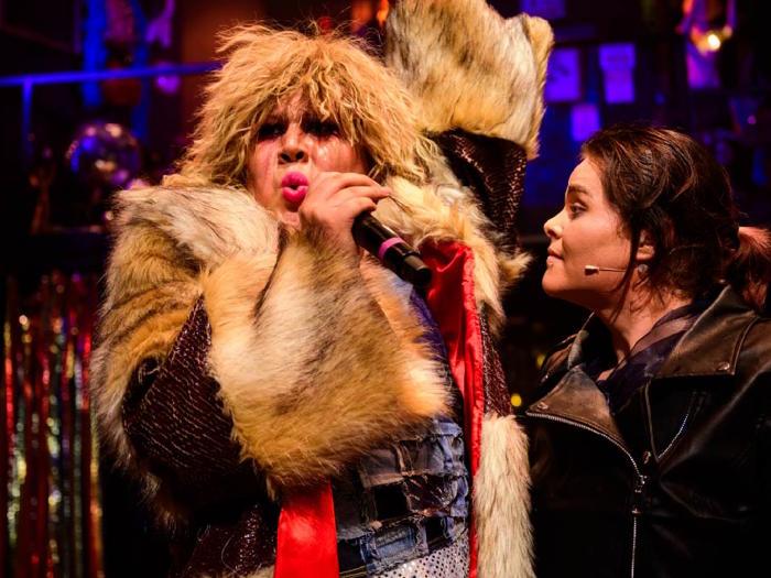 Pangaea Colter and Elizabeth Curtis in Shotgun Players' 'Hedwig and the Angry Inch' (photo: Ben Krantz)