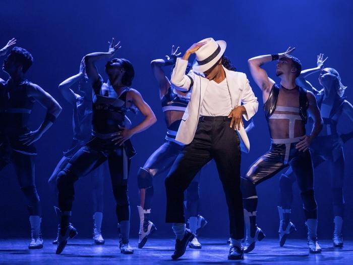 Roman Banks and dancers in 'MJ'<br>(photo: Matthew Murphy/MurphyMade)