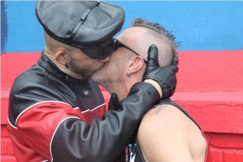 Leather: That's a shame -  Live and let kink