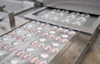 FDA OKs two pills for COVID